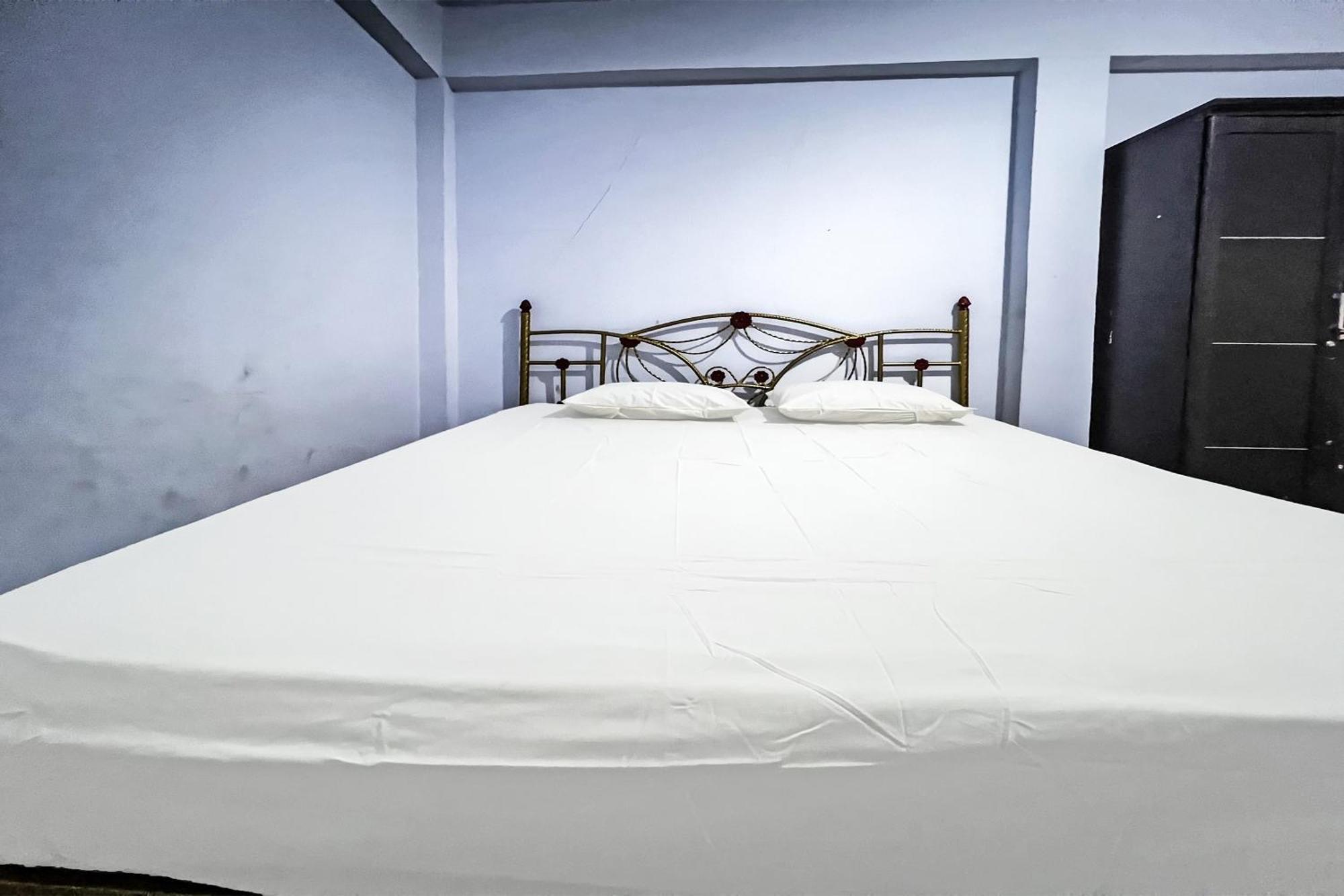 Oyo 91757 Surya Hotelneartaman Anggrek Pkk Watansoppeng Lalabata Kültér fotó