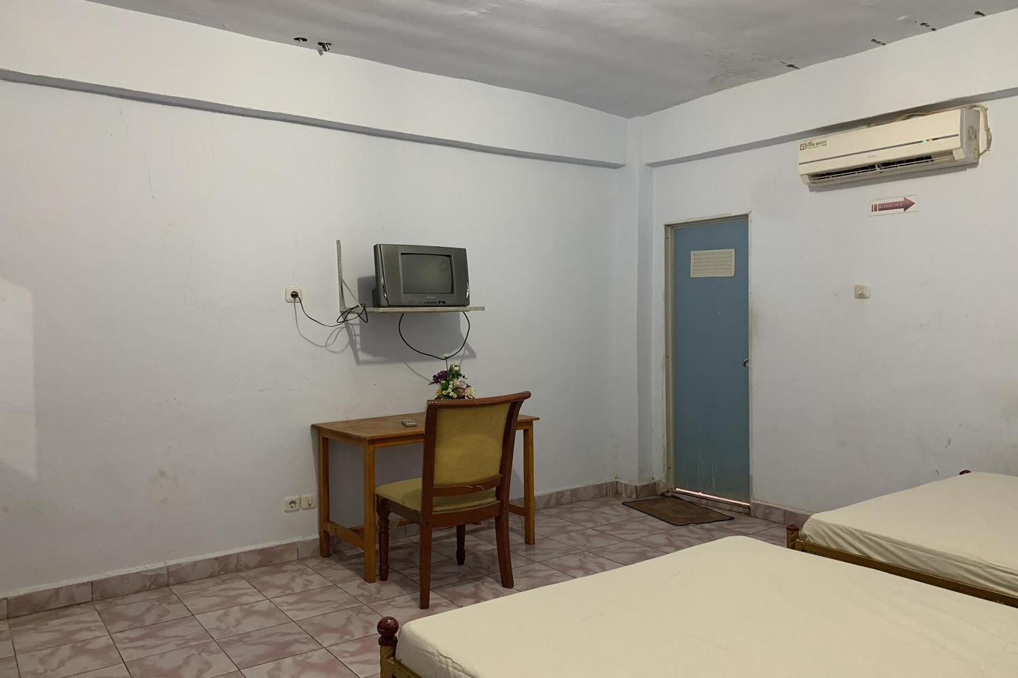 Oyo 91757 Surya Hotelneartaman Anggrek Pkk Watansoppeng Lalabata Kültér fotó